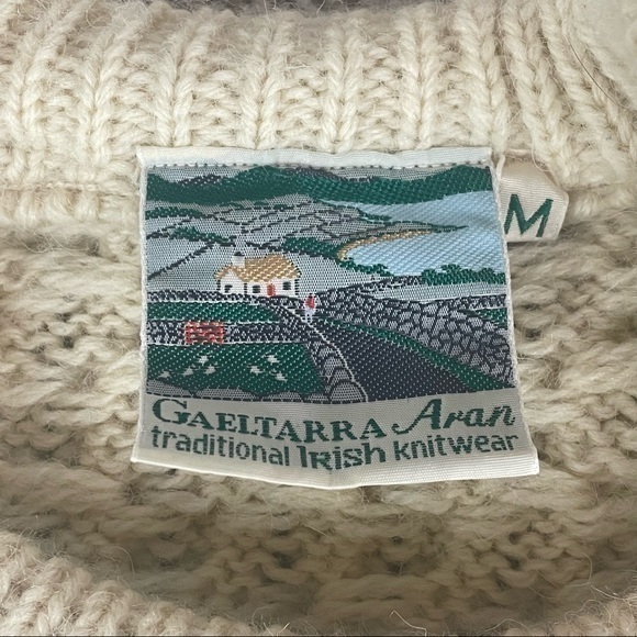 Gaeltarra Ireland Irish Aran Fisherman Ivory Wool Cable Knit Sweater Medium R1 - Picture 9 of 10